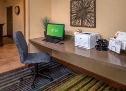  - Holiday Inn Express South Charleston - I-64 & I-77, Exit 95
