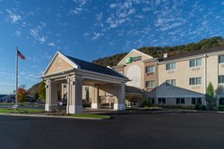  - Holiday Inn Express South Charleston - I-64 & I-77, Exit 95