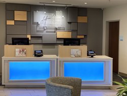  - Holiday Inn Express & Suites Junction - I-10, Exit 456