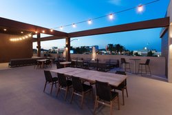  - SpringHill Suites by Marriott Huntington Beach