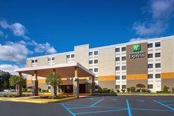  - Holiday Inn Express Airport Pittston - I-81, Exit 175