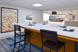  - Holiday Inn Express & Suites Downtown Shreveport - I-20, Exit 19A