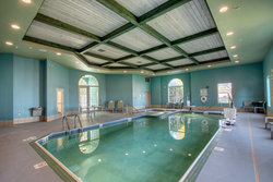  - Holiday Inn Express & Suites Oshkosh - I-41, Exit 119