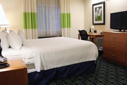  - Fairfield Inn & Suites by Marriott San Carlos - US 101, Exit 411