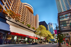  - Pinnacle Vancouver Harbourfront Hotel