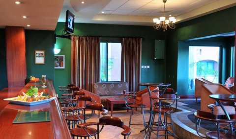 Cresta Golfview Bar