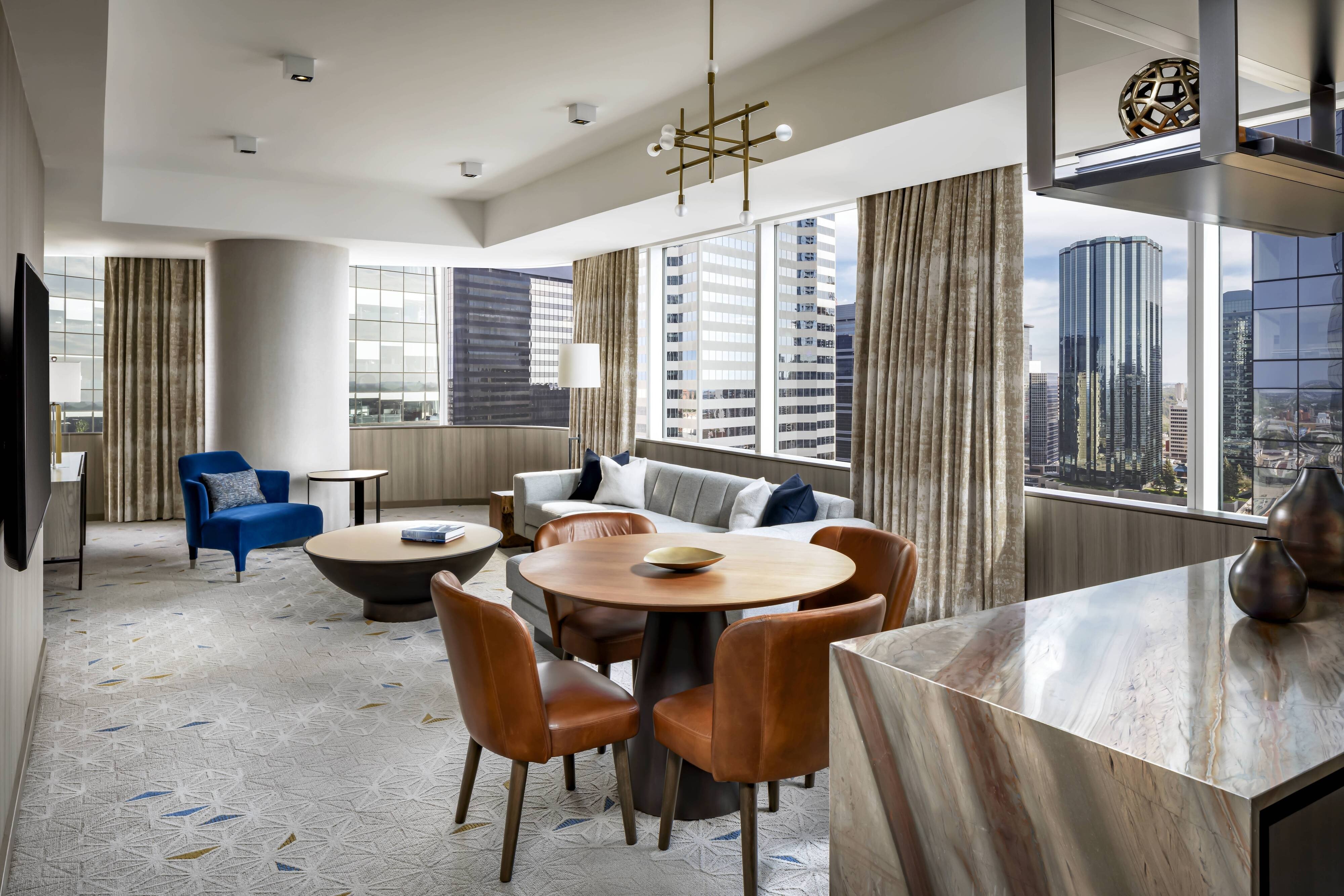 Suite - Living Area & Bar
