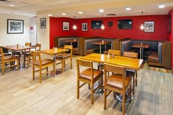  - Four Points by Sheraton Hotel Airport Nashville - I-40, Exit 216