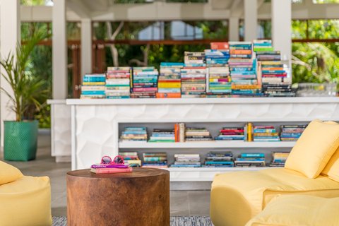 THE STANDARD MALDIVES - Photo 50