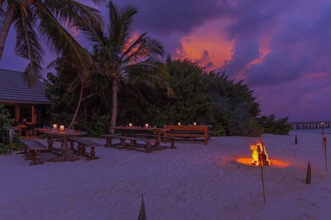 THE STANDARD MALDIVES - Photo 12