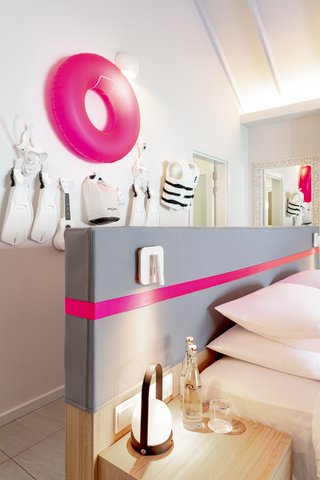 THE STANDARD MALDIVES - Photo 7