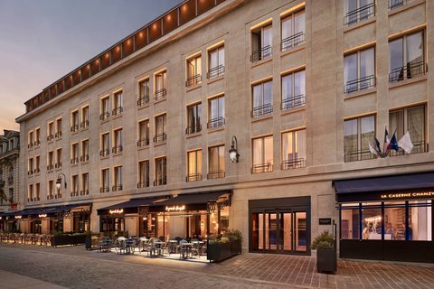 LA CASERNE CHANZY HOTEL - Main Photo