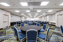  - Holiday Inn Express Naperville - I-88, Exit 127