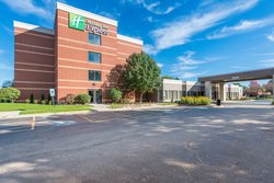  - Holiday Inn Express Naperville - I-88, Exit 127