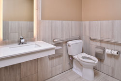  - Holiday Inn Express Stockton - CA 99, Exit 250