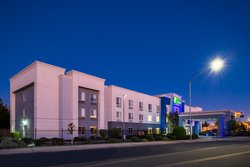  - Holiday Inn Express Stockton - CA 99, Exit 250