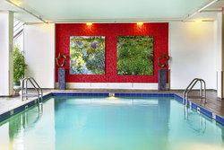  - Pinnacle Vancouver Harbourfront Hotel