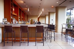  - Pinnacle Vancouver Harbourfront Hotel