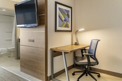  - Holiday Inn Express & Suites Midtown Albuquerque - I-40, Exit 160