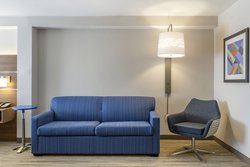  - Holiday Inn Express & Suites Midtown Albuquerque - I-40, Exit 160