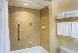  - Holiday Inn Express & Suites Bradenton - I-75, Exit 217