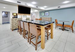  - Holiday Inn Express & Suites Scottsbluff