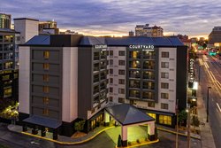  - Courtyard by Marriott Vanderbilt West End Nashville - I-40 & I-65, Exit 209