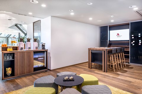 ZURICH MARRIOTT HOTEL - Photo 81