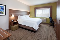  - Holiday Inn Express & Suites Tulare - CA 99, Exit 88