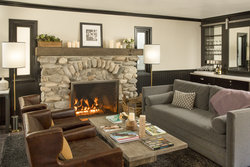  - Le Petit Pali at 8th Avenue Hotel Carmel