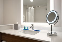  - Holiday Inn Express & Suites West Des Moines