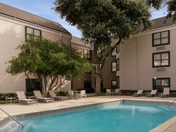  - Holiday Inn Express & Suites Airport Irving