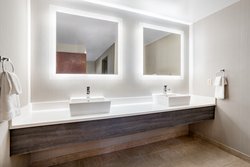  - Holiday Inn Downtown Lafayette