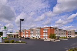  - Holiday Inn & Suites Marketplace Rochester - I-390, Exit 14B