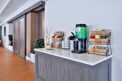  - Holiday Inn & Suites Marketplace Rochester - I-390, Exit 14B