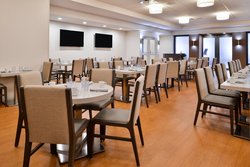  - Holiday Inn & Suites Marketplace Rochester - I-390, Exit 14B