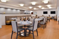  - Holiday Inn & Suites Marketplace Rochester - I-390, Exit 14B