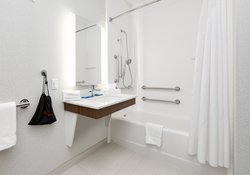  - Holiday Inn Express & Suites Mitchell