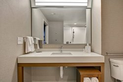  - Courtyard by Marriott Hotel Madison