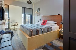  - Moxy Hotel by Marriott Short North Columbus - I-670, Exit 4