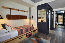 - Moxy Hotel by Marriott Short North Columbus - I-670, Exit 4