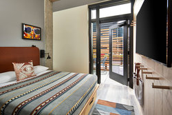  - Moxy Hotel by Marriott Short North Columbus - I-670, Exit 4