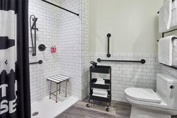  - Moxy Hotel by Marriott Short North Columbus - I-670, Exit 4