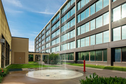  - Holiday Inn & Suites West South Charleston - I-64, Exit 56