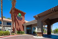  - Holiday Inn Express & Suites Rancho Mirage