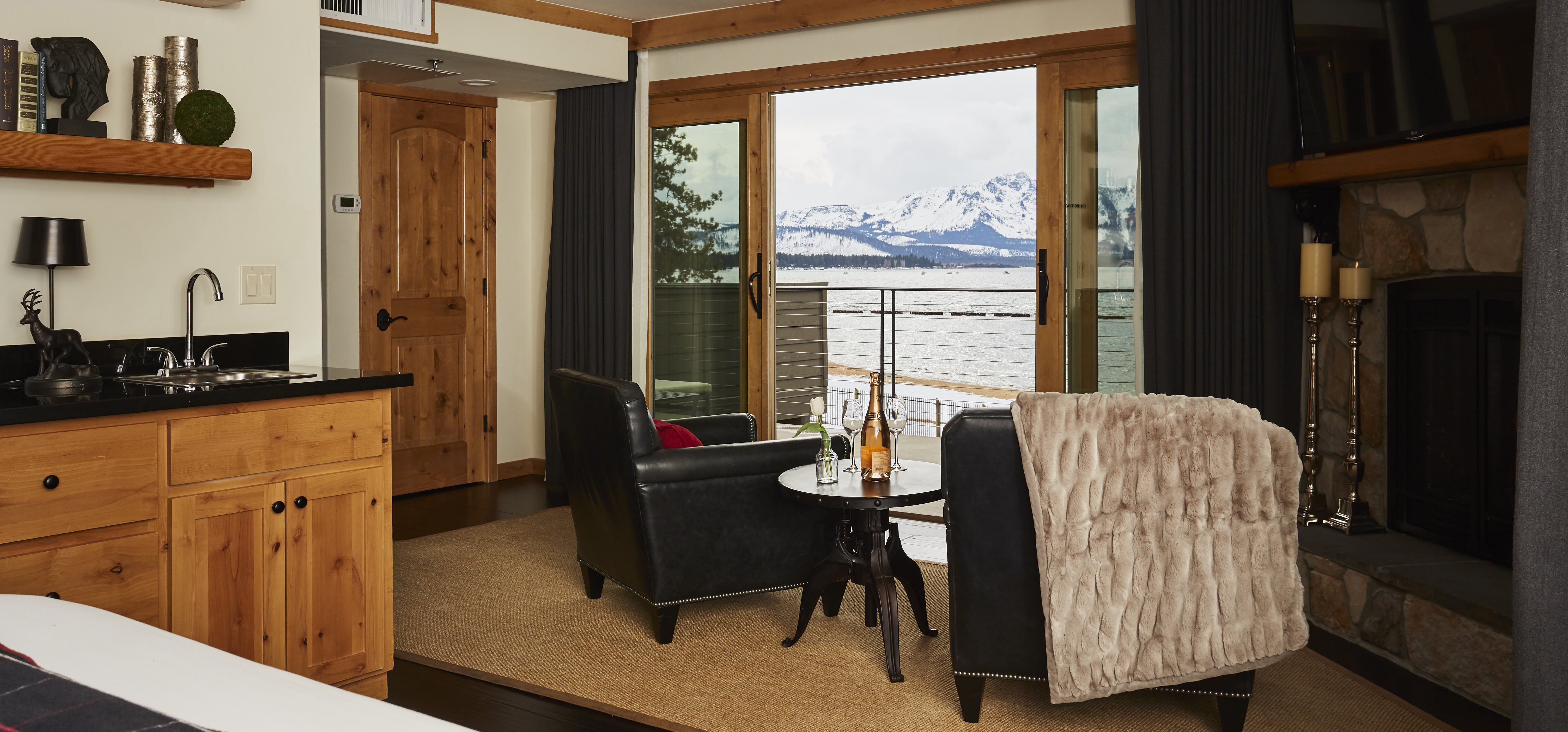 Premium Lake Front Suite