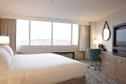  - Crowne Plaza Hotel Syracuse - I-81, Exit 18