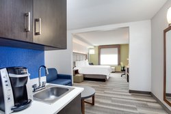  - Holiday Inn Express & Suites Clewiston