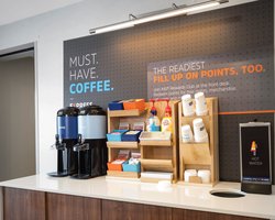  - Holiday Inn Express & Suites Northwest Indianapolis - I-465, Exit 21