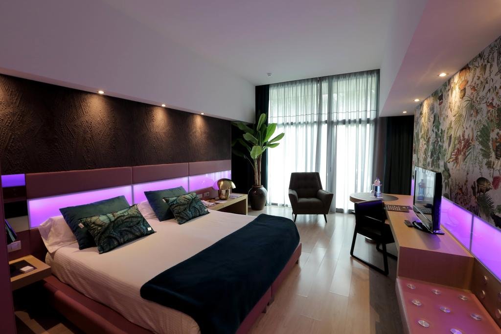 LA FINCA GOLF-guestroom-664156 Guest Room.jpg
